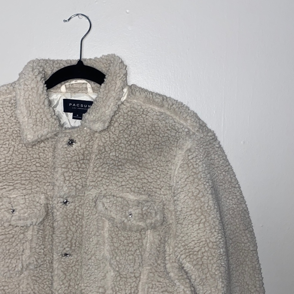 🪿NWT pacsun tan sherpa coat! - Picture 2 of 9